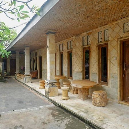 Hotel Kampoeng Drini Redpartner Brono Exterior photo